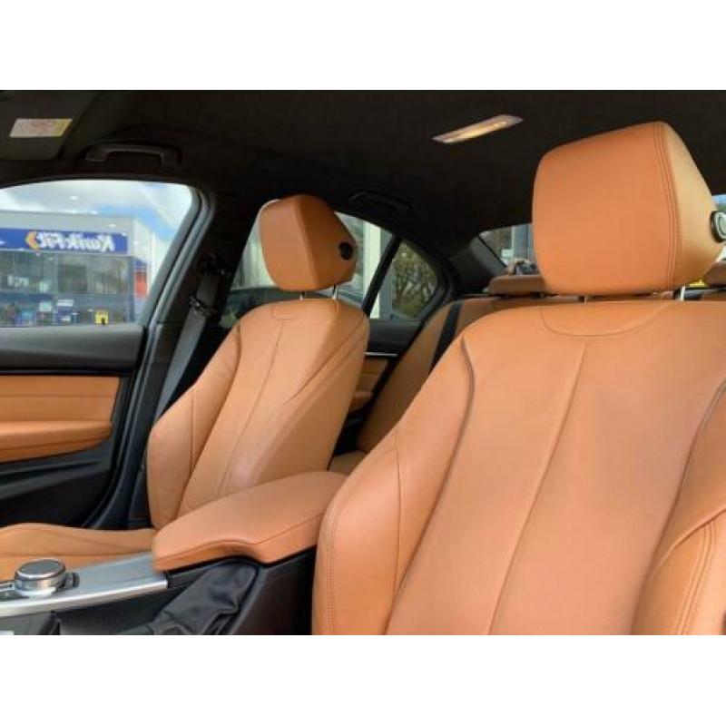 BMW 3-serie 318i M Sport Edition | Nu v.a. € 331,- P/M!