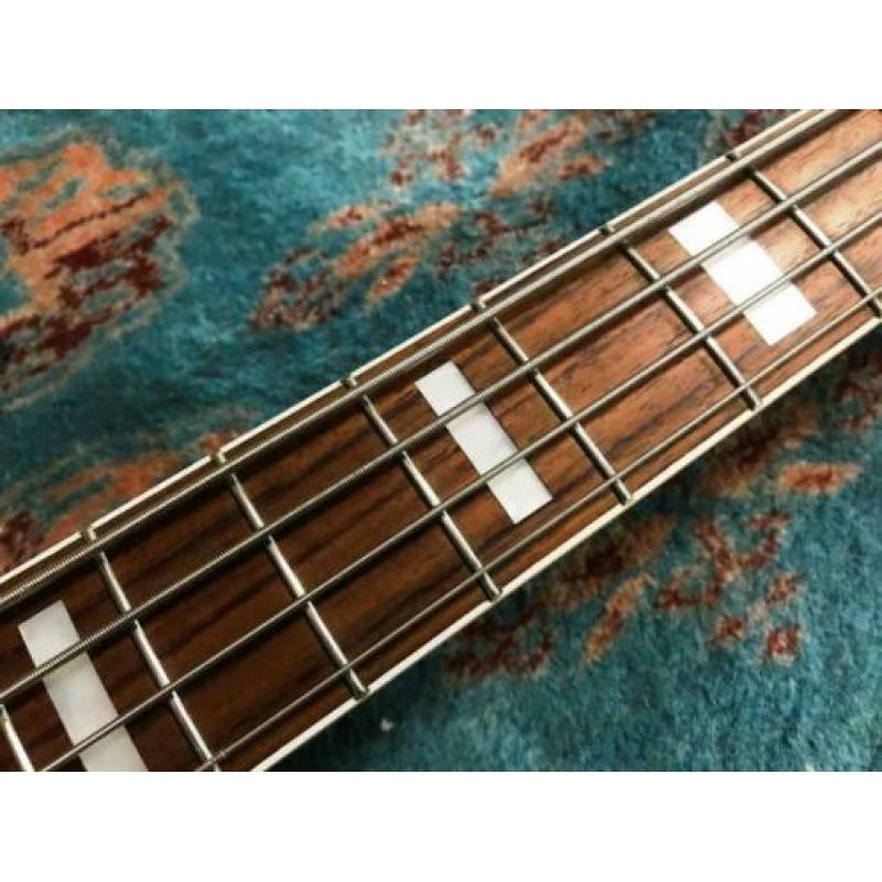 Fender Jazz Bass Limited edition