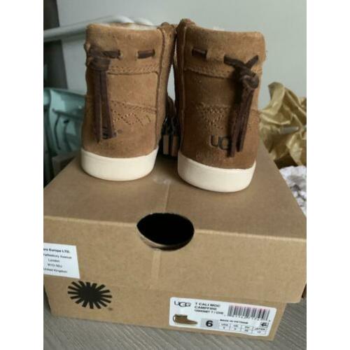 Uggs schoentjes maat 22