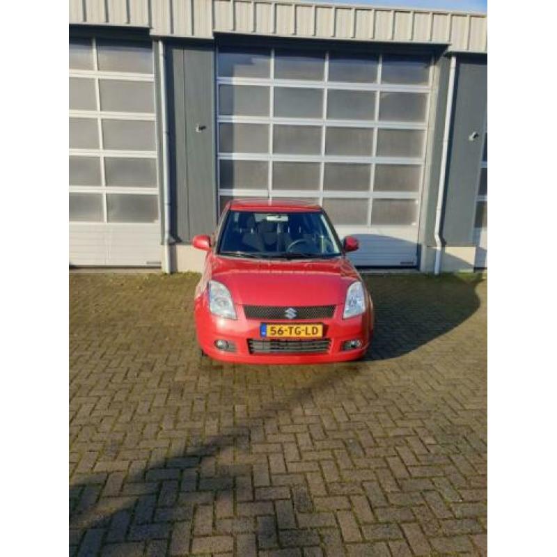 Suzuki Swift 1.3 5DRS 2006 Rood