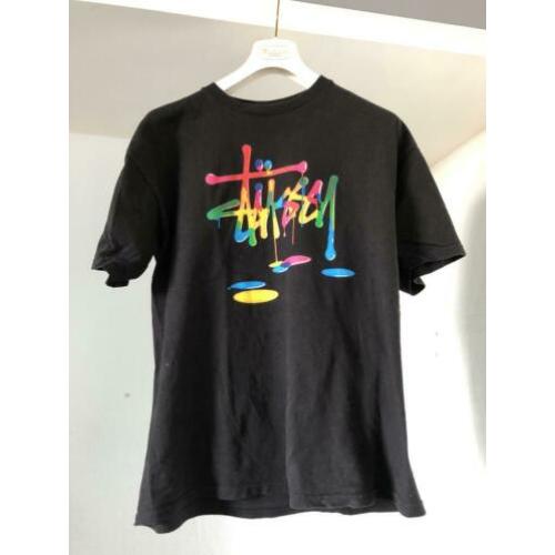 Zwart vintage Stussy shirt. Graffiti print. Maat Large