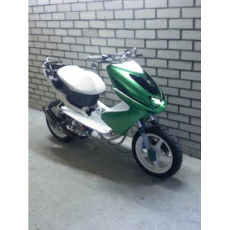 Deze Aerox doe ik liever niet weg, maargoed.