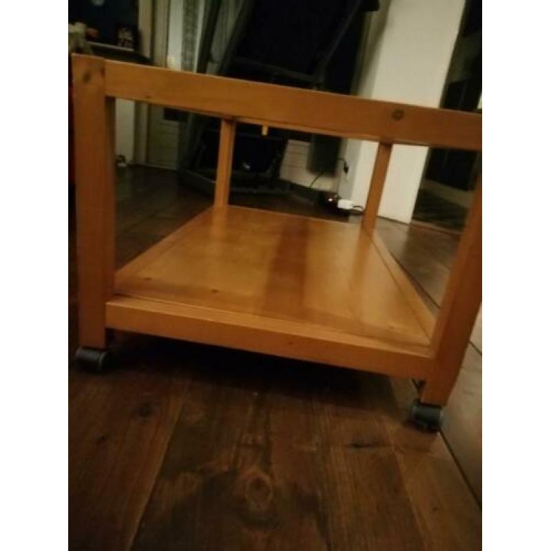 Lundia. Coffee (W56, L91, H44) and 2 side tables W&L41, H44