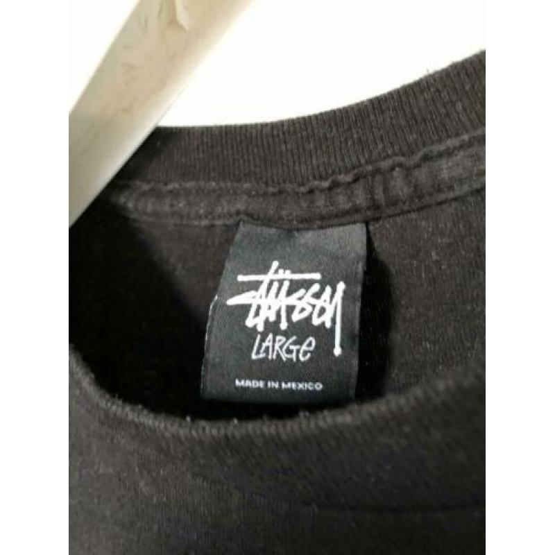 Zwart vintage Stussy shirt. Graffiti print. Maat Large
