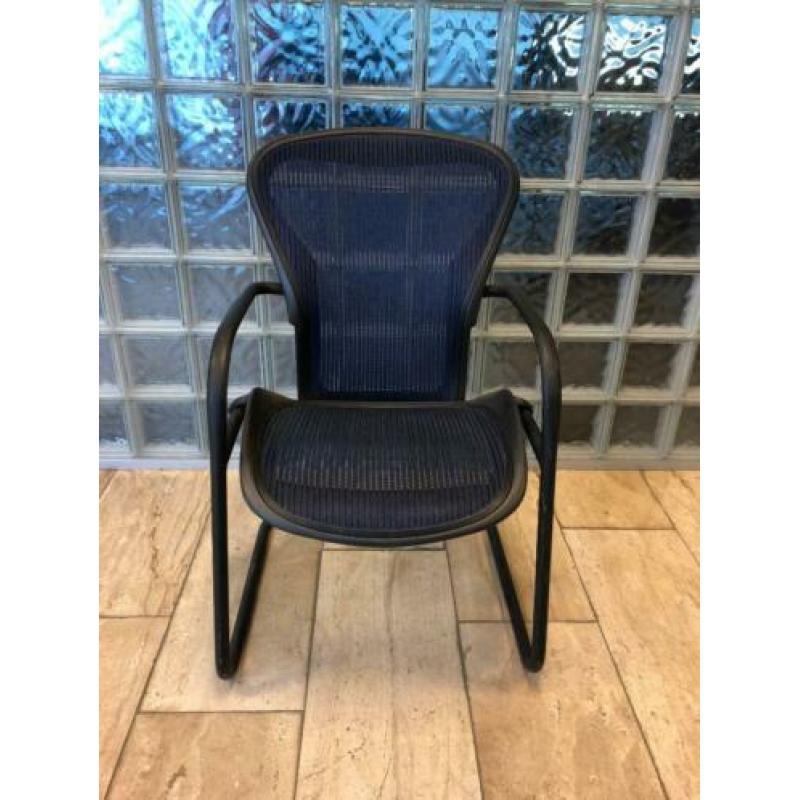 Herman Miller Aeron vergaderstoelen, blauw