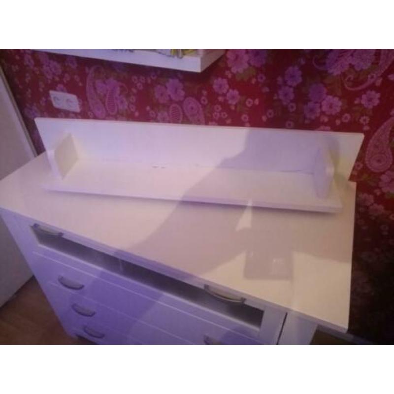 Witte commode met legplank MDF goede kwaliteit