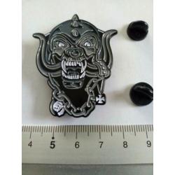 Motorhead erg mooie snaggletooth shaped metal pin speld n9