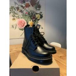 Dr Martens mono black maat 38