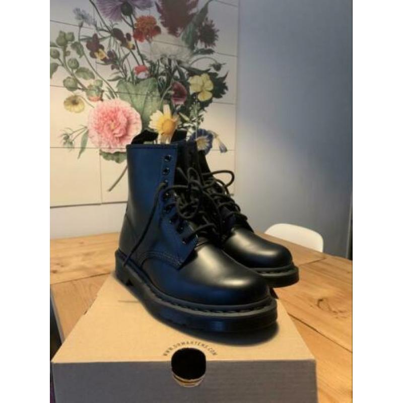 Dr Martens mono black maat 38