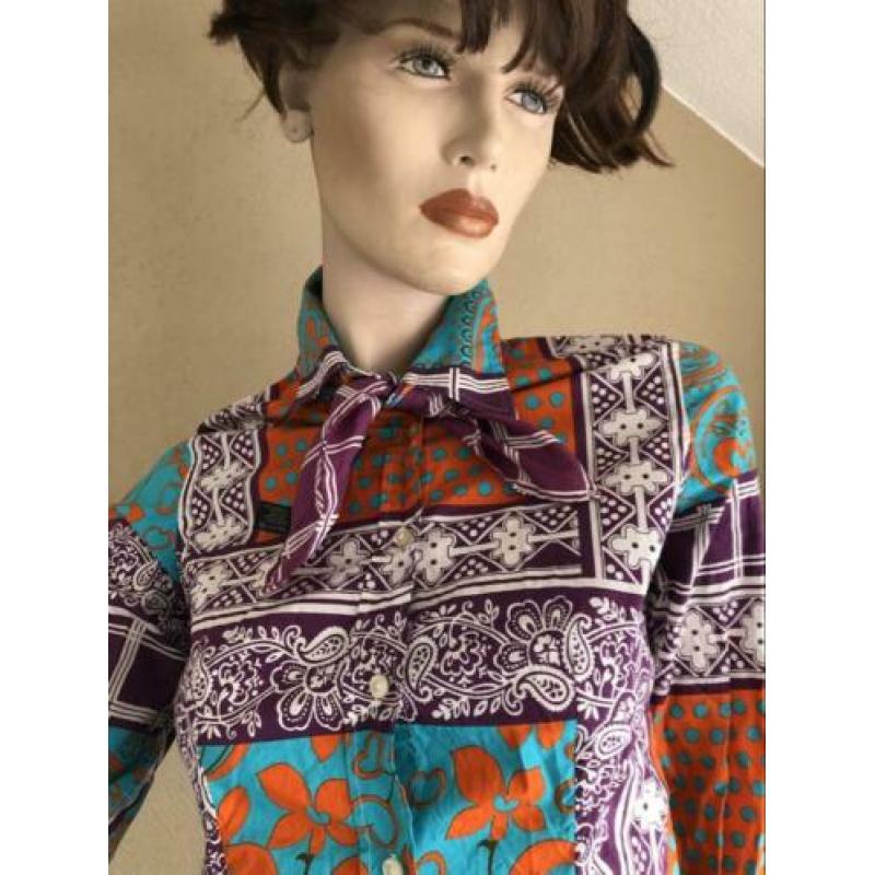 Desigh blouse van Etro met bijpasende zijde sjaaltje
