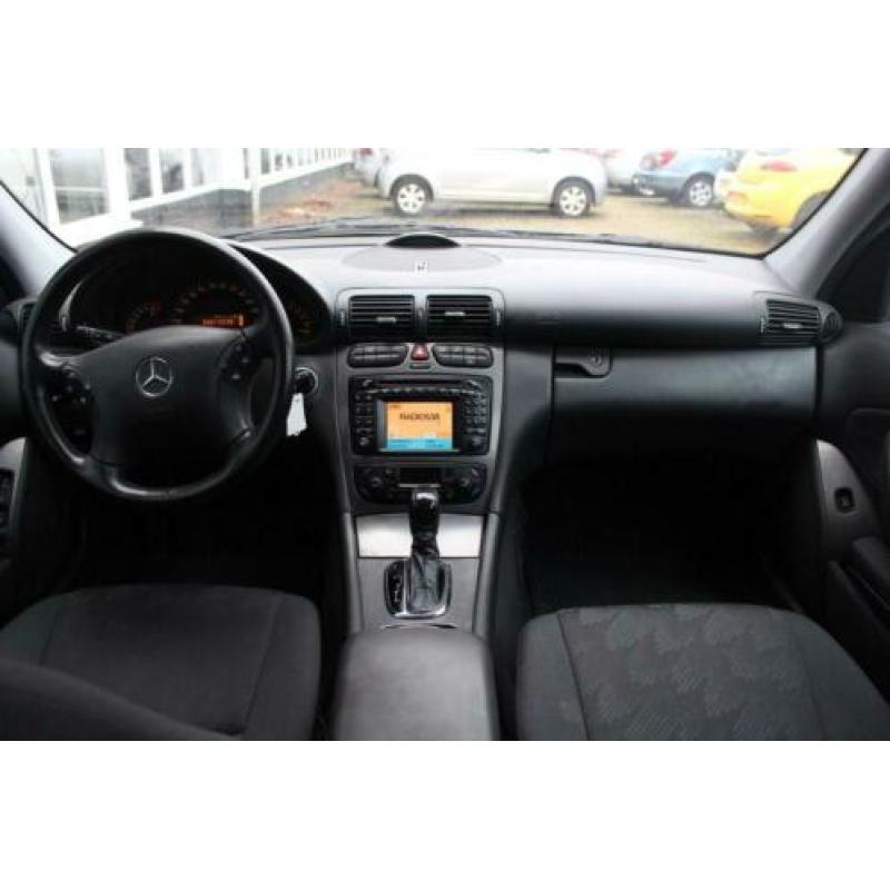 Mercedes-Benz C-Klasse 240 Elegance Xenon/Navi/Cruise/PDC Yo