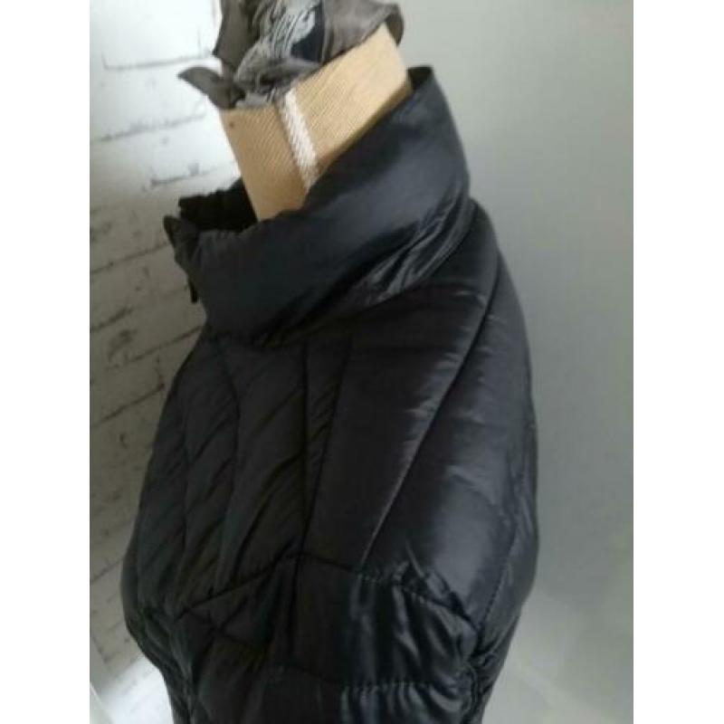 FINAL SALE! Atmosphere super light packable jacket, M/38/40.
