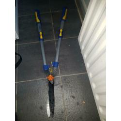 Grasmaaier takkenschaar en heggenschaar