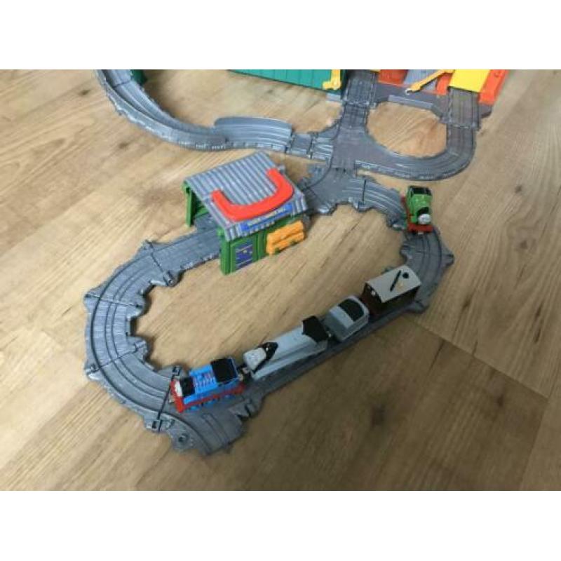 Thomas de Trein baan met treintjes