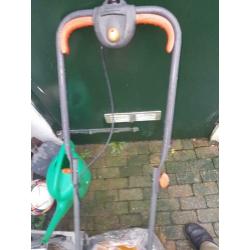 Grasmaaier takkenschaar en heggenschaar