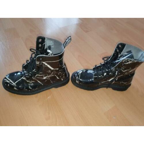 Dr. Martens mt 37