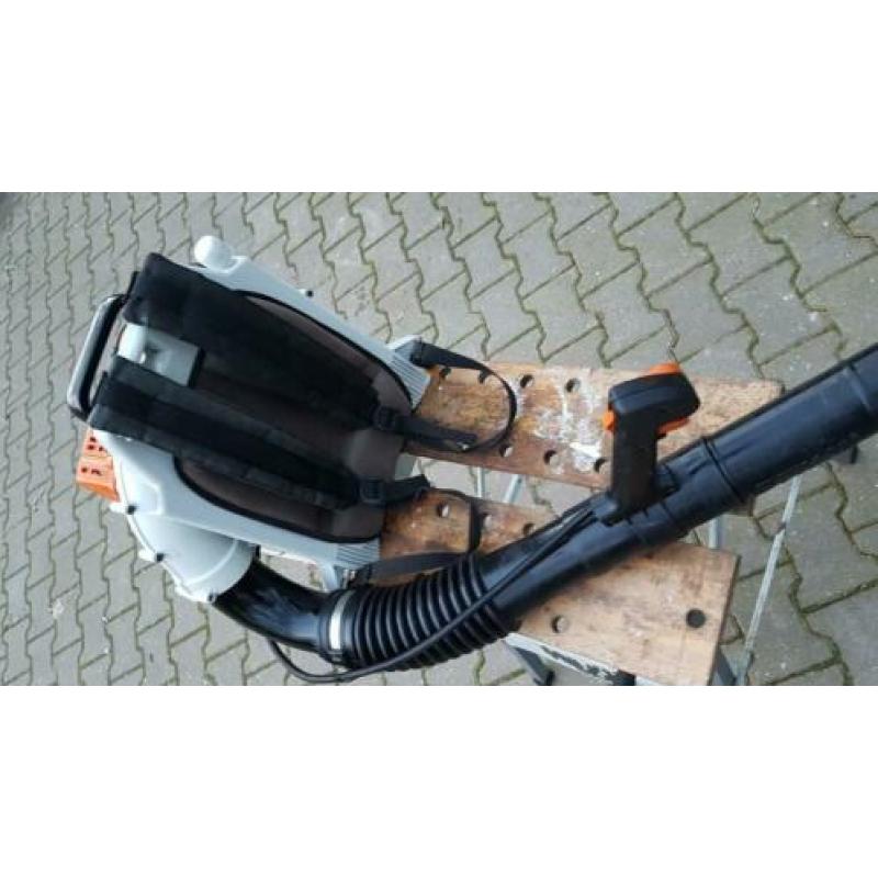 STIHL BR 420 Bladblazer ruggedragen