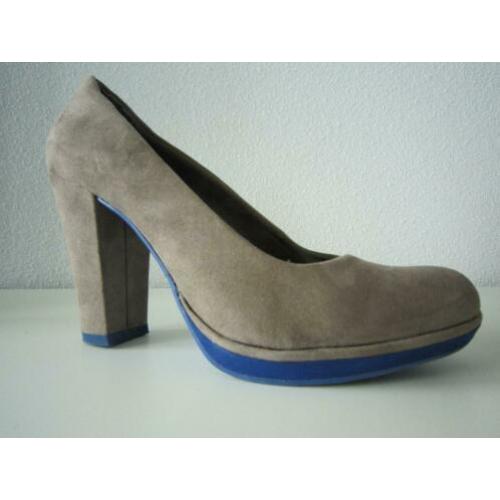 Marco Tozzi, pumps maat 39.