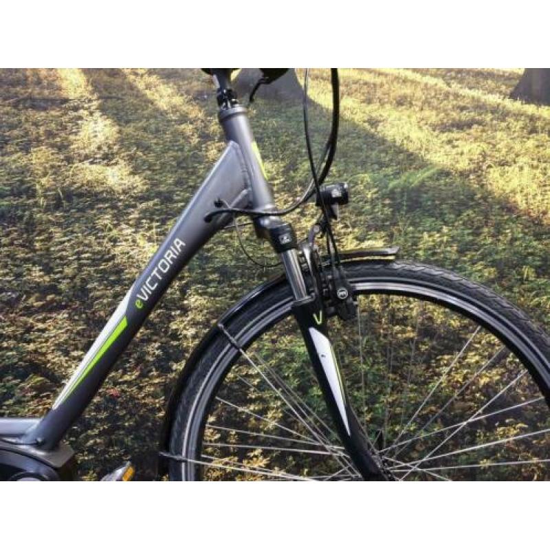 Victoria trekking 5.7SE Z damesfiets Bosch middenmotor