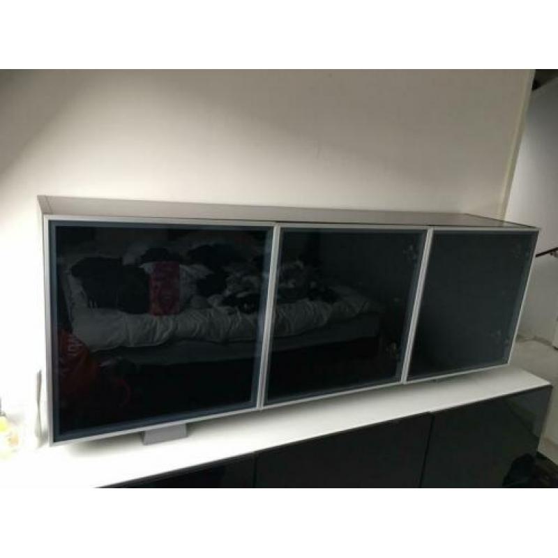 Elst Gelderland hang vitrine kast