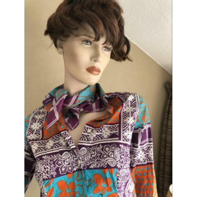 Desigh blouse van Etro met bijpasende zijde sjaaltje
