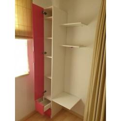 Leuke kast van Interstar, kleur roze