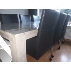 6 leren stoelen