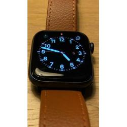 Apple Watch Series 5 / 44mm / 5 extra bandjes / Nieuwstaat