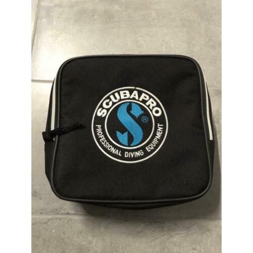 Ademautomaten tas Scubapro.