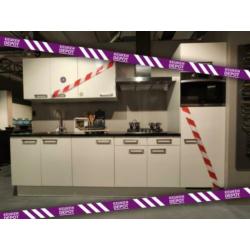 Showroomkeuken seattle wit hoogglans 280 cm weg = weg