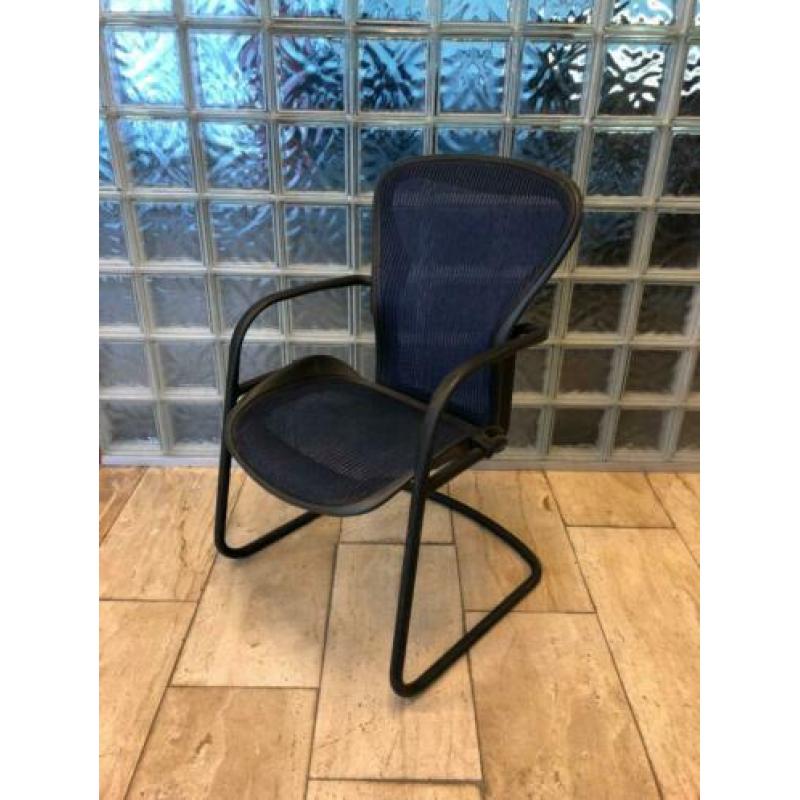 Herman Miller Aeron vergaderstoelen, blauw
