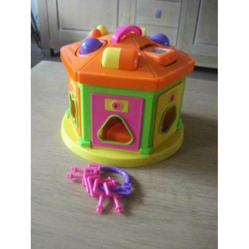Te koop nieuw vormen speelhuisje