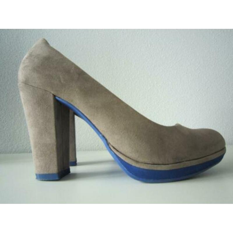 Marco Tozzi, pumps maat 39.