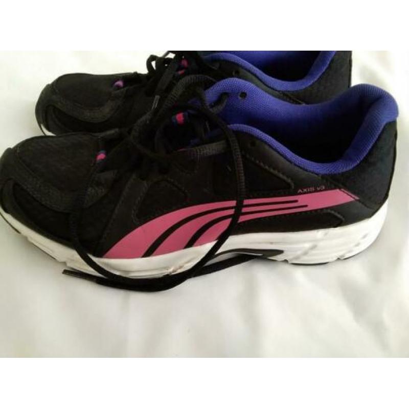 Zwarte PUMA sneakers 37
