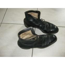 Zwarte leren heren schoenen 65 jaar oud maat 44