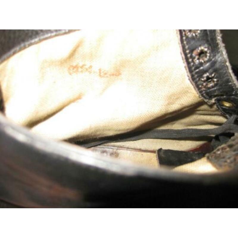 Zwarte leren heren schoenen 65 jaar oud maat 44