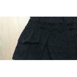 Mooie zwarte jurk van Vingino maat 122-128