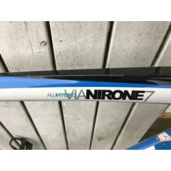 Bianchi 61cm voor mensen tussen 186 en 195 cm tiagra Shimano