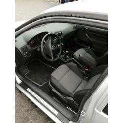 Volkswagen Golf 1.4 16v 2001 Grijs