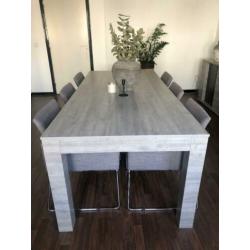 Zes eetstoelen grijs