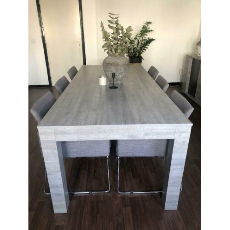 Zes eetstoelen grijs