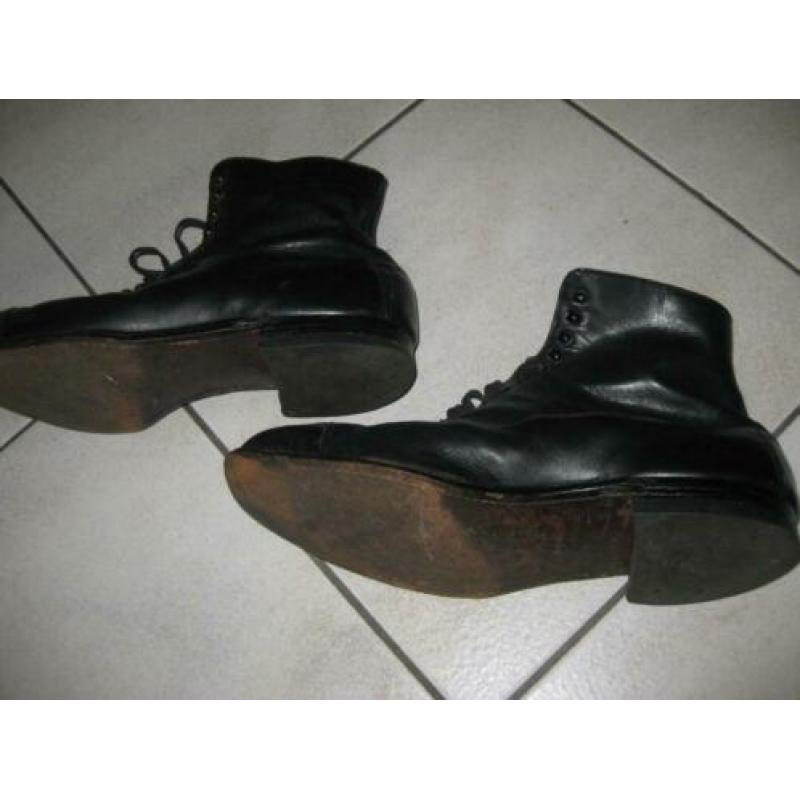 Zwarte leren heren schoenen 65 jaar oud maat 44
