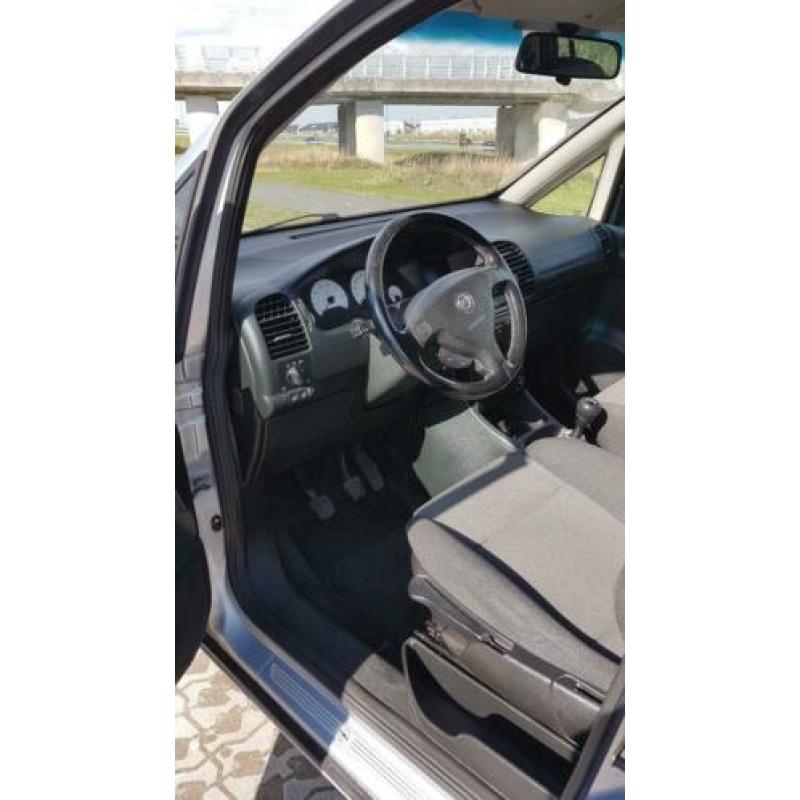 Opel Zafira Zafira 2001 Grijs