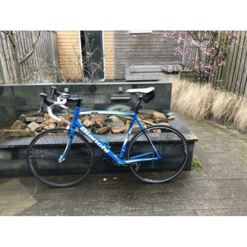 Bianchi 61cm voor mensen tussen 186 en 195 cm tiagra Shimano