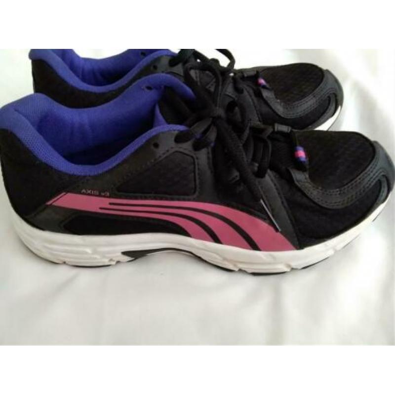 Zwarte PUMA sneakers 37