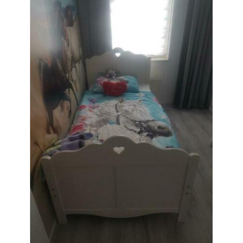 Mooie meidenbed