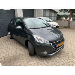 Peugeot 208 1.2 VTi Envy
