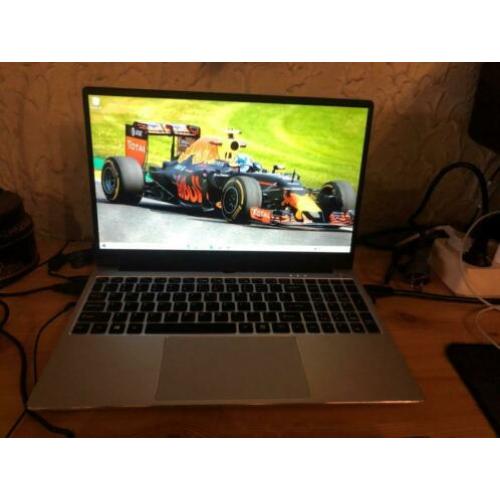 Laptop merk Vorke - I7 - 256GB SSD