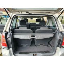 Opel Zafira 2.2 2007 Grijs