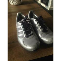 ADIDAS grijze sportschoenen maat 36